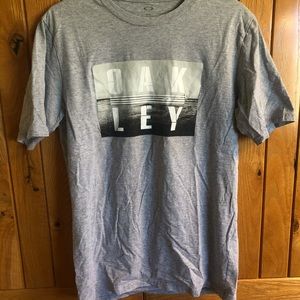 Oakley Men size Medium